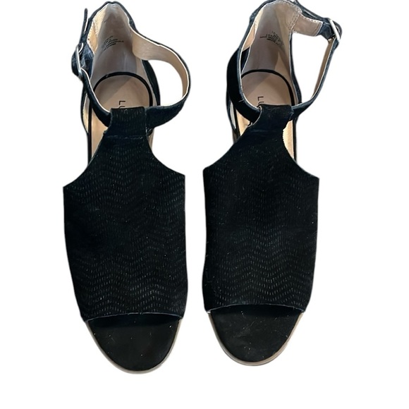 Lucky Brand Baxley Bootie Sandal Black Suede with Heel Size 8 - Picture 2 of 8